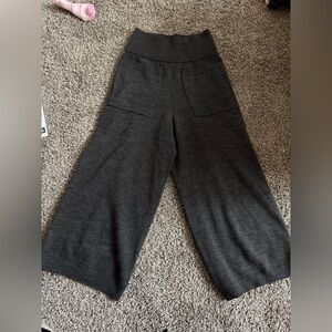 Wilfred pants size xx short!